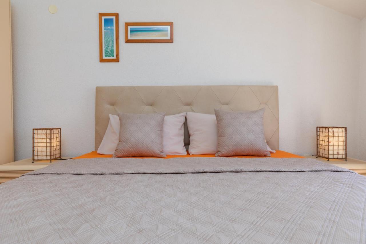 Apartments Paloc - Orange Бол Екстер'єр фото